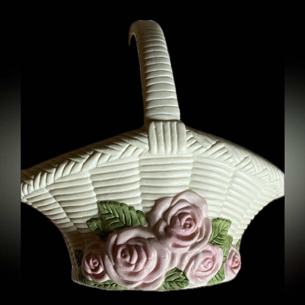 Telefora Ceramic Basket with Pink Roses